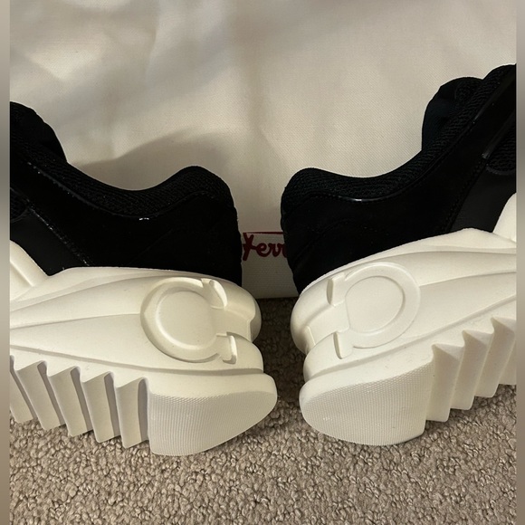 Salvatore Ferragamo sneakers NWT - Picture 5 of 9